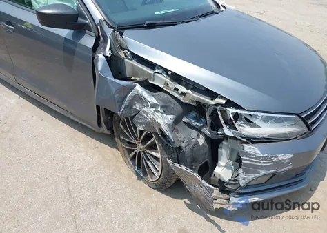 2015 Volkswagen Jetta 1.8T Sport из США, поврежденный, VIN 3VWD17AJ3FM400653